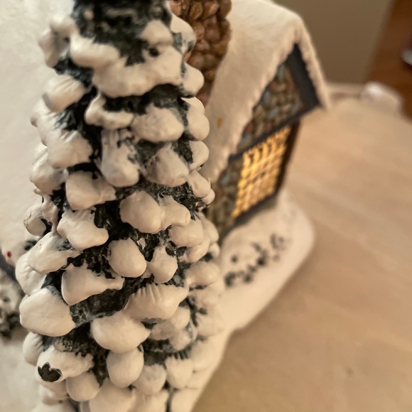 THOMAS KINKADE LIGHT UP CHRISTMAS HOUSE - Picture 6 of 7